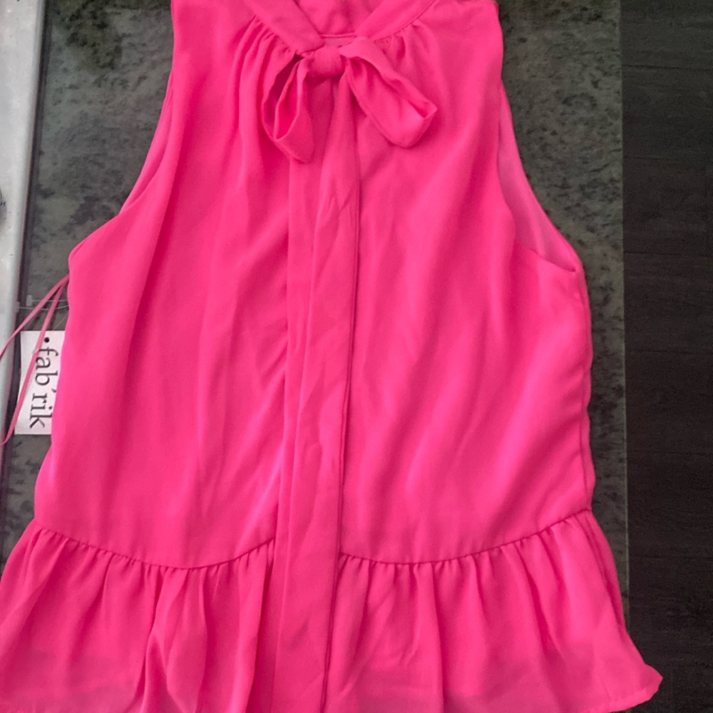 Pink tank with bow at neck! NWT!